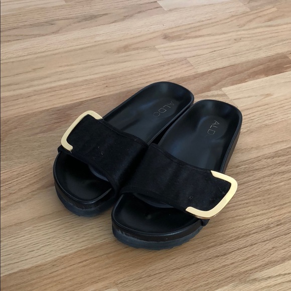 Aldo Slides With Gold Details - Picture 1 of 5